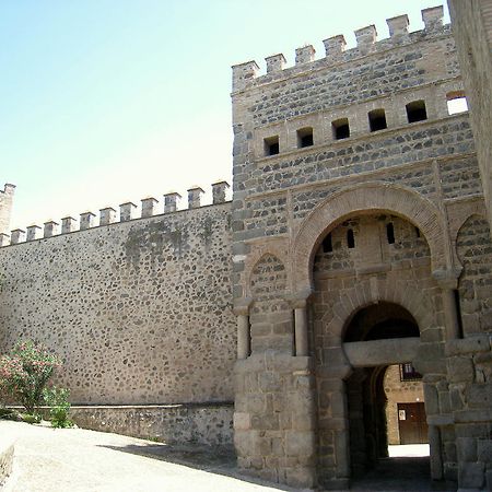 Apartamentos Adarve Toledo Exterior photo