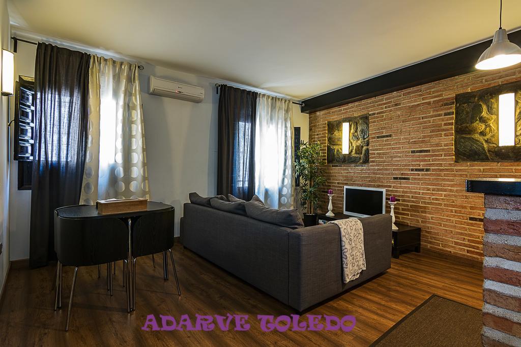 Apartamentos Adarve Toledo Exterior photo